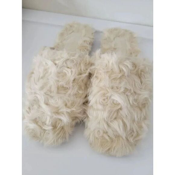 Kate Spade Dove Faux Fur Comfort Slipper Shoes 6B - Picture 2 of 8